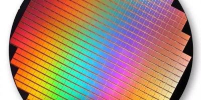 科学家开发多GPU结构晶圆计算机 希望突破数据链路瓶颈